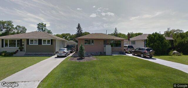 Larawan ng 30 Cloverdale Crescent sa Winnipeg, Manitoba