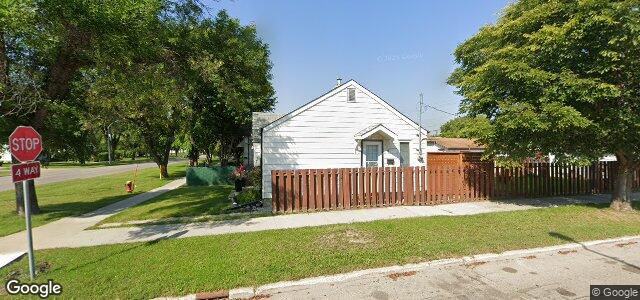 Larawan ng 301 Kildare Avenue W sa Winnipeg, Manitoba