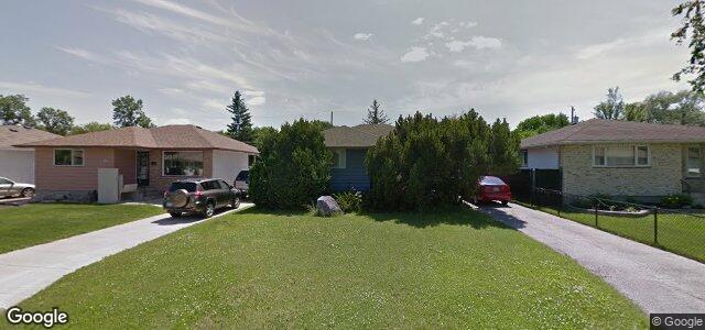 Larawan ng 32 Cloverdale Crescent sa Winnipeg, Manitoba