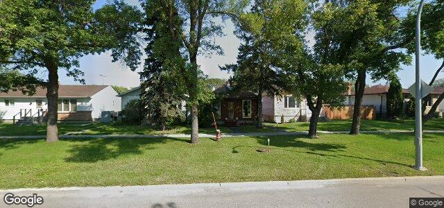 Larawan ng 321 Kildare Avenue W sa Winnipeg, Manitoba