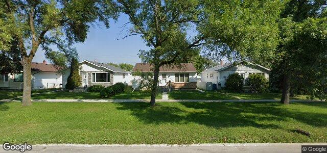 Larawan ng 327 Kildare Avenue W sa Winnipeg, Manitoba