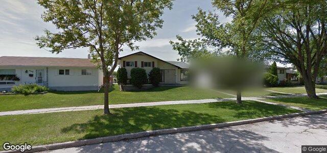 Larawan ng 330 Edward Avenue W sa Winnipeg, Manitoba