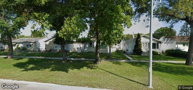 Larawan ng 331 Kildare Avenue W sa Winnipeg, Manitoba