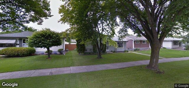 Larawan ng 349 Edward Avenue W sa Winnipeg, Manitoba