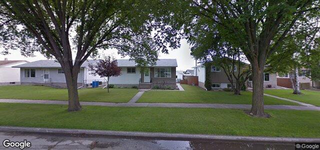 Larawan ng 350 Edward Avenue W sa Winnipeg, Manitoba