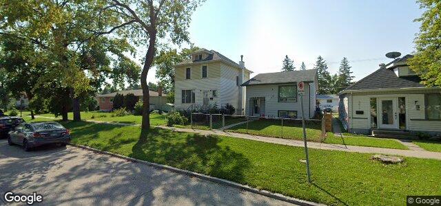 Larawan ng 350 Harold Avenue W sa Winnipeg, Manitoba