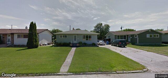 Larawan ng 37 Blueridge Bay sa Winnipeg, Manitoba