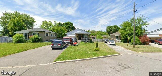 Larawan ng 4 Kootenay Crescent sa Winnipeg, Manitoba