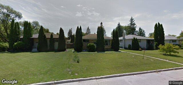 Larawan ng 4 Virden Crescent sa Winnipeg, Manitoba