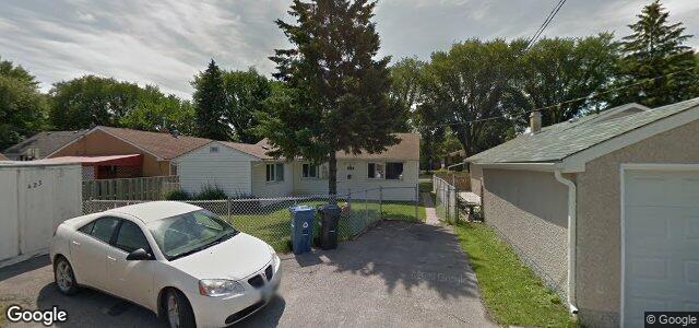 Larawan ng 423 Kildare Avenue W sa Winnipeg, Manitoba