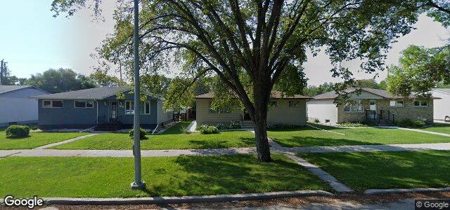 Larawan ng 424 Harold Avenue W sa Winnipeg, Manitoba
