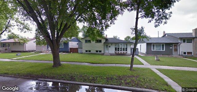 Photo of 424 Newman Avenue W in Winnipeg, Manitoba