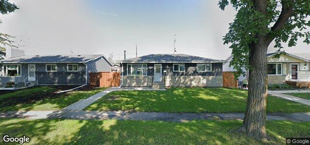 Larawan ng 43 Whiteshell Avenue sa Winnipeg, Manitoba