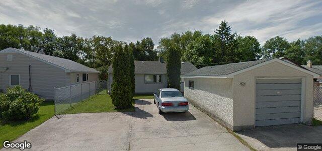Larawan ng 435 Kildare Avenue W sa Winnipeg, Manitoba