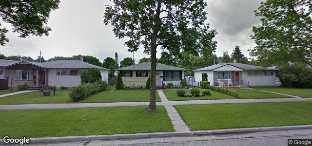 Photo of 438 Ralph Avenue W in Winnipeg, Manitoba
