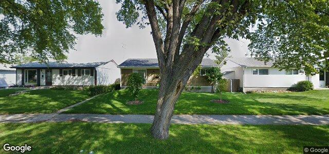 Larawan ng 439 Edward Avenue W sa Winnipeg, Manitoba