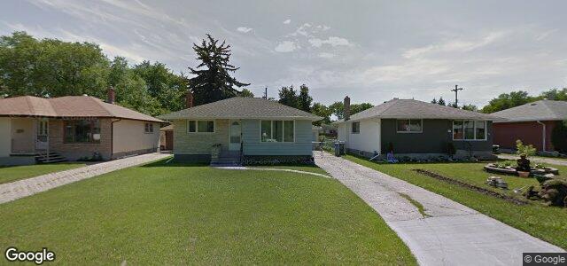 Larawan ng 44 Cloverdale Crescent sa Winnipeg, Manitoba