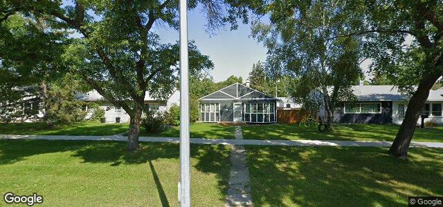 Larawan ng 449 Kildare Avenue W sa Winnipeg, Manitoba