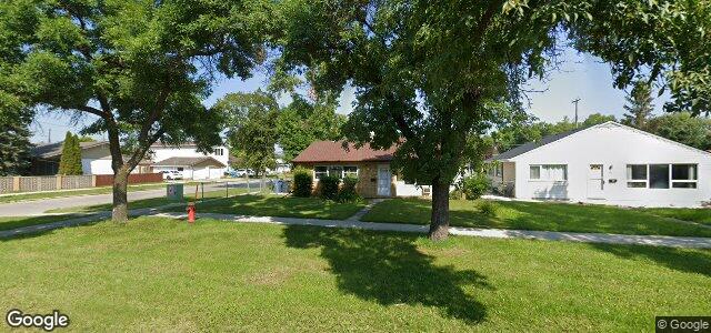 Larawan ng 459 Kildare Avenue W sa Winnipeg, Manitoba