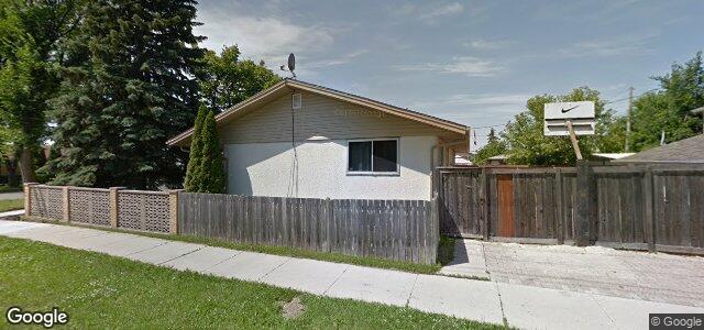 Larawan ng 501 Kildare Avenue W sa Winnipeg, Manitoba