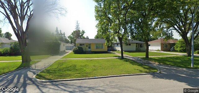 Larawan ng 518 Kildare Avenue W sa Winnipeg, Manitoba