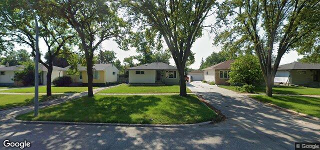 Larawan ng 520 Kildare Avenue W sa Winnipeg, Manitoba