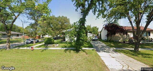 Larawan ng 527 Kildare Avenue W sa Winnipeg, Manitoba