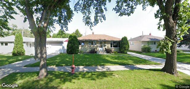 Photo of 533 Rosseau Avenue W in Winnipeg, Manitoba