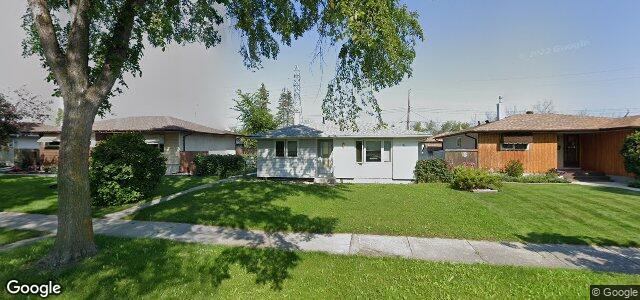 Larawan ng 55 Whiteshell Avenue sa Winnipeg, Manitoba