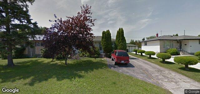 Larawan ng 60 Burnaby Bay sa Winnipeg, Manitoba