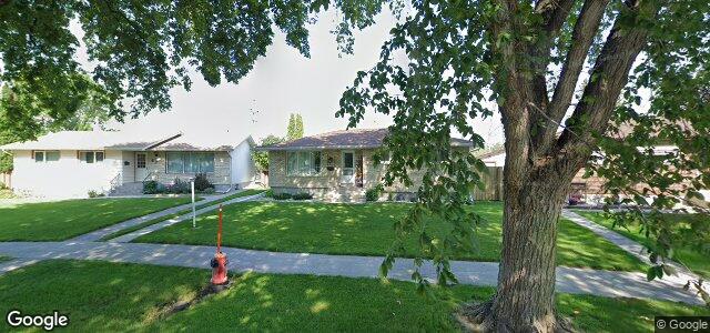 Larawan ng 63 Whiteshell Avenue sa Winnipeg, Manitoba