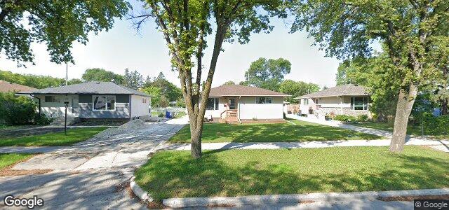 Larawan ng 709 Brewster Street sa Winnipeg, Manitoba