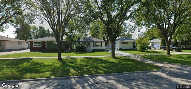 Larawan ng 718 Kildare Avenue W sa Winnipeg, Manitoba