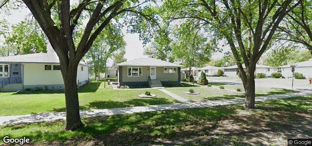 Larawan ng 734 Kildare Avenue W sa Winnipeg, Manitoba