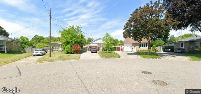 Larawan ng 8 Kootenay Crescent sa Winnipeg, Manitoba