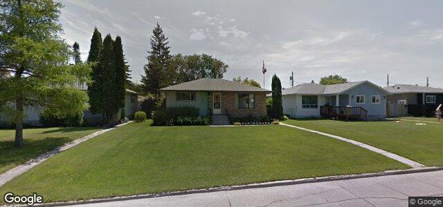 Larawan ng 8 Virden Crescent sa Winnipeg, Manitoba