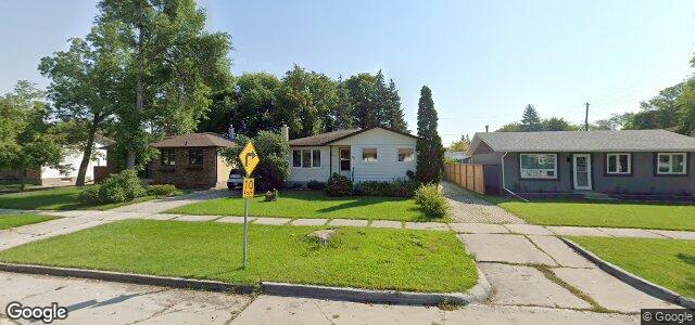 Larawan ng 86 Whiteshell Avenue sa Winnipeg, Manitoba