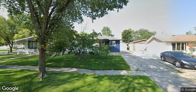 Larawan ng 91 Whiteshell Avenue sa Winnipeg, Manitoba