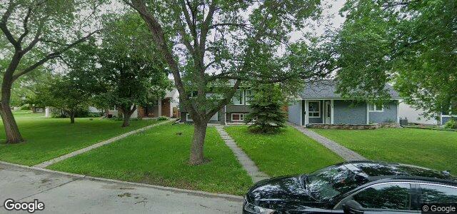 Larawan ng 10 Champagne Crescent sa Winnipeg, Manitoba
