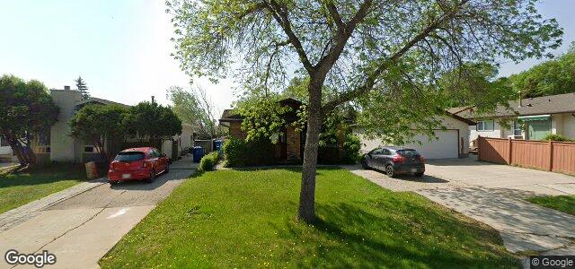 Larawan ng 10 Dubois Place sa Winnipeg, Manitoba