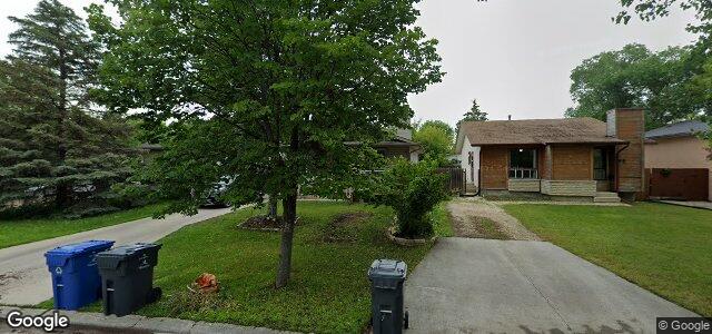 Larawan ng 102 Delorme Bay sa Winnipeg, Manitoba