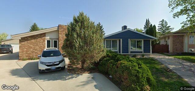 Larawan ng 15 St Denis Place sa Winnipeg, Manitoba