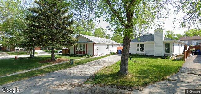 Larawan ng 152 Laurent Cove sa Winnipeg, Manitoba