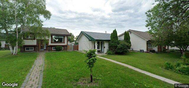 Larawan ng 18 Champagne Crescent sa Winnipeg, Manitoba
