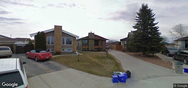 Larawan ng 18 Julien Place sa Winnipeg, Manitoba