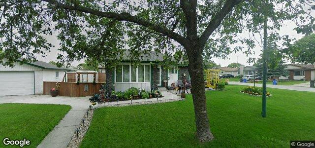 Larawan ng 182 Dubois Place sa Winnipeg, Manitoba