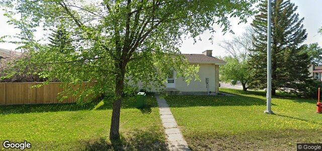 Larawan ng 2 Julien Place sa Winnipeg, Manitoba