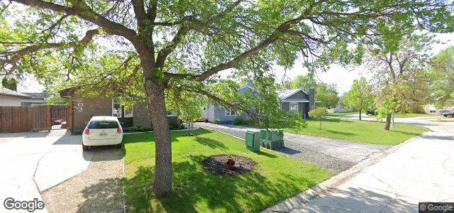 Larawan ng 206 Laurent Drive sa Winnipeg, Manitoba