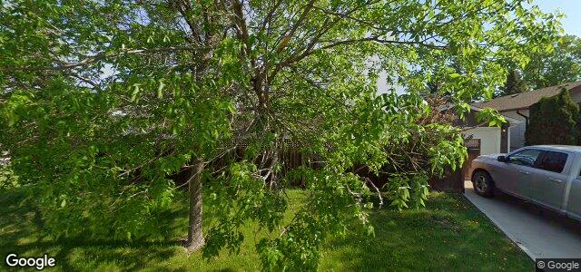 Larawan ng 210 Laurent Drive sa Winnipeg, Manitoba