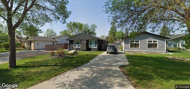 Larawan ng 241 Laurent Drive sa Winnipeg, Manitoba